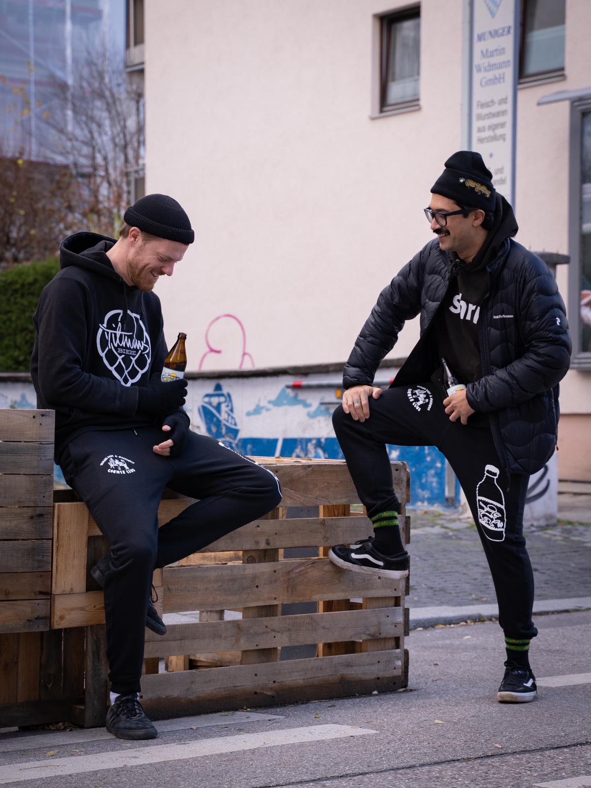 Tilmans Biere X #derbutter - Jogginghose "Corner Club"